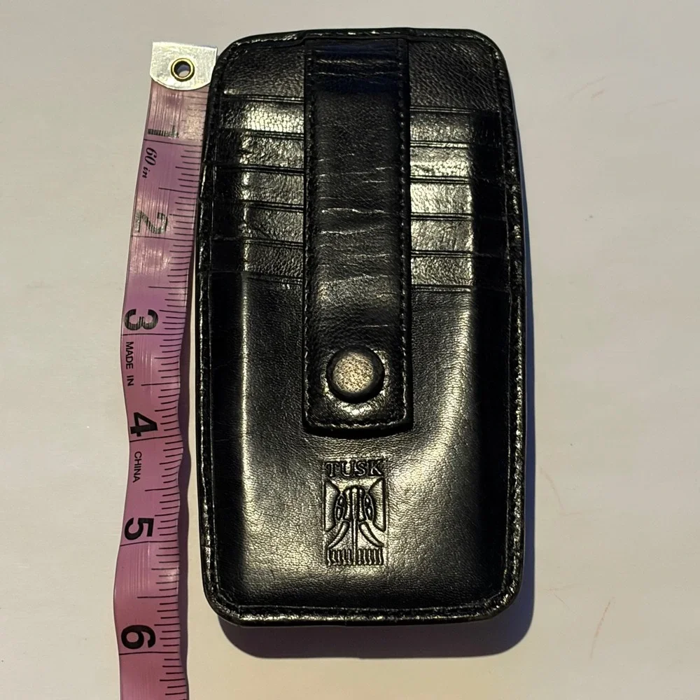 Tusk slim profile